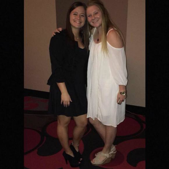 Meet your Posher, Ashley - Picture 1 of 1